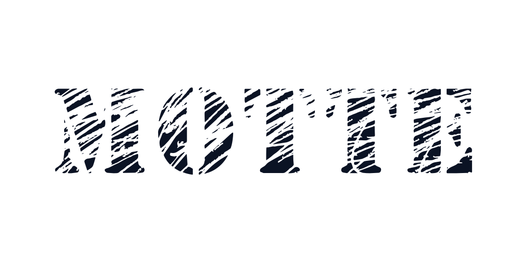 Das Wort MOTTE in einem dunkelblauen, zerkratzten Schriftzug auf weißem Hintergrund, möglicherweise im Kontext von Fab City Hamburg.